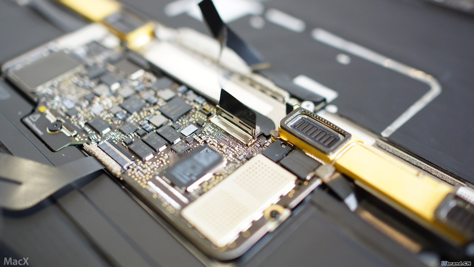 2015新款 MacBook 不一样的测评与试用. 最轻薄的Mac上市
