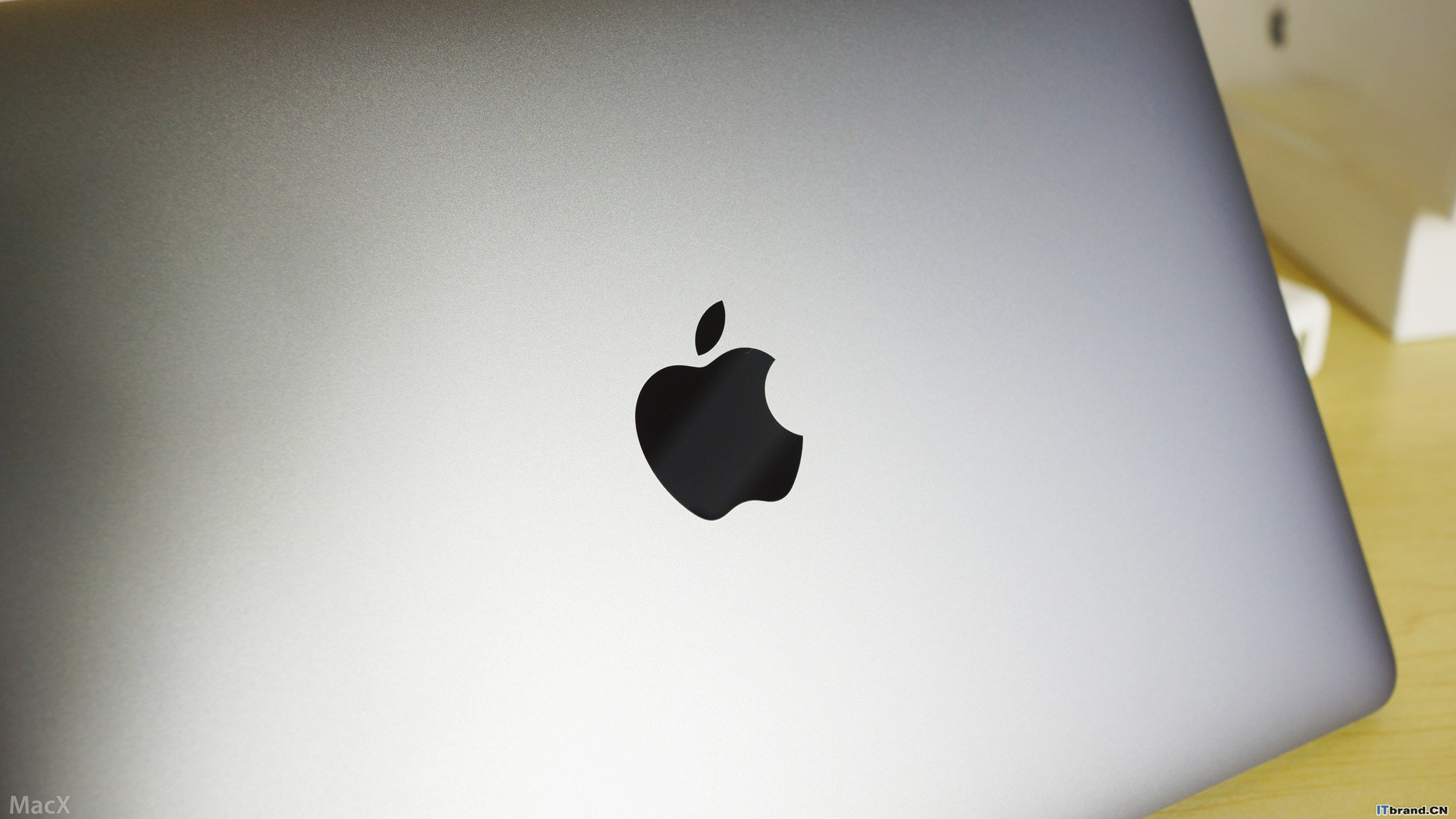2015新款 MacBook 不一样的测评与试用. 最轻薄的Mac上市
