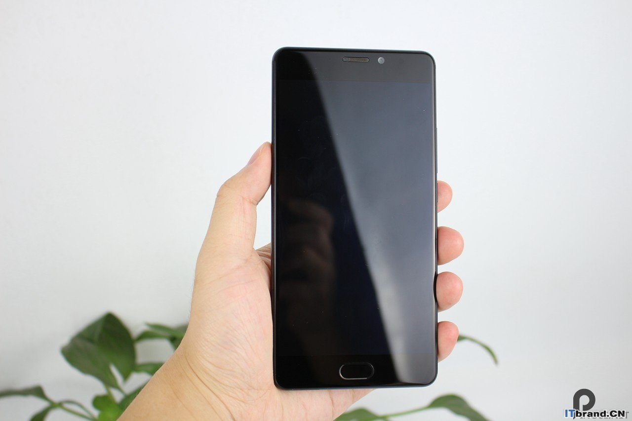 魅族PRO7Plus详细测评（对比一加5、小米6、PRO6Plus）