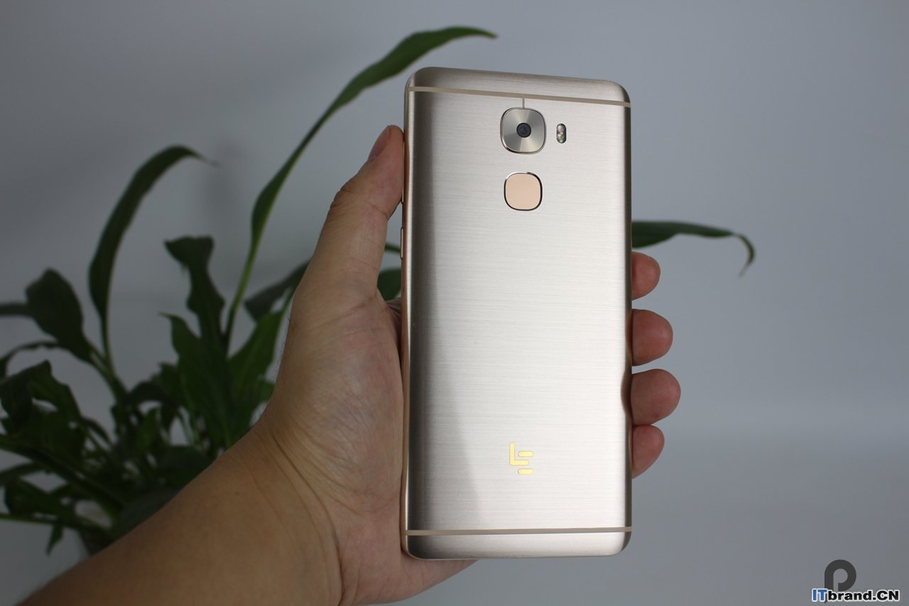乐Pro3体验测评（对比小米5S、一加3）