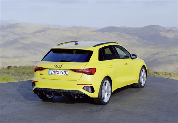 4.8s破百！全新奥迪S3全球首发：全系2.0T+quattro四驱